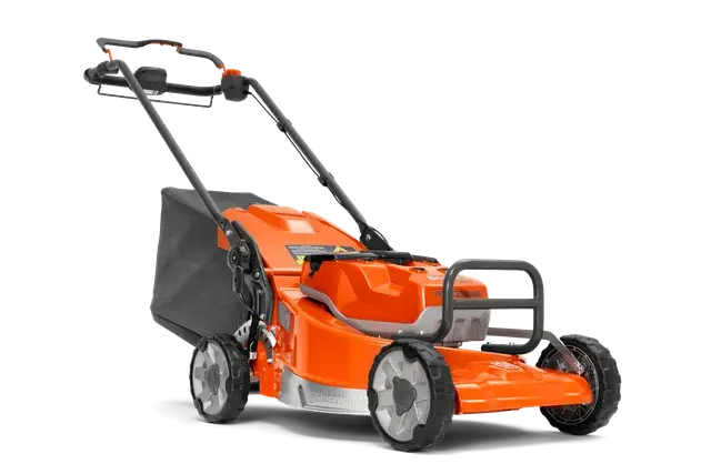 Zijaanzicht van een Husqvarna grasmaaier op batterijen.