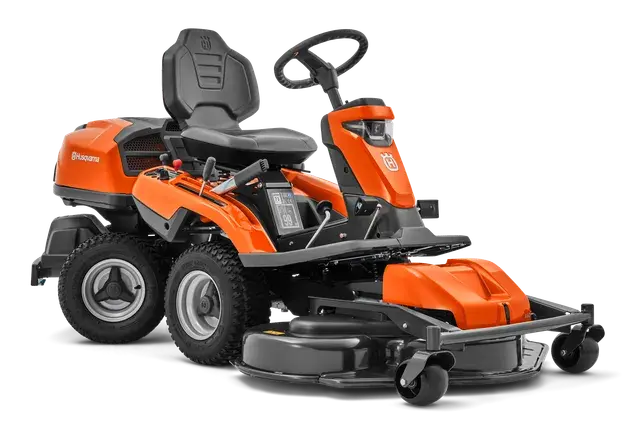 Zijaanzicht van een Husqvarna zitmaaier met maaidek.